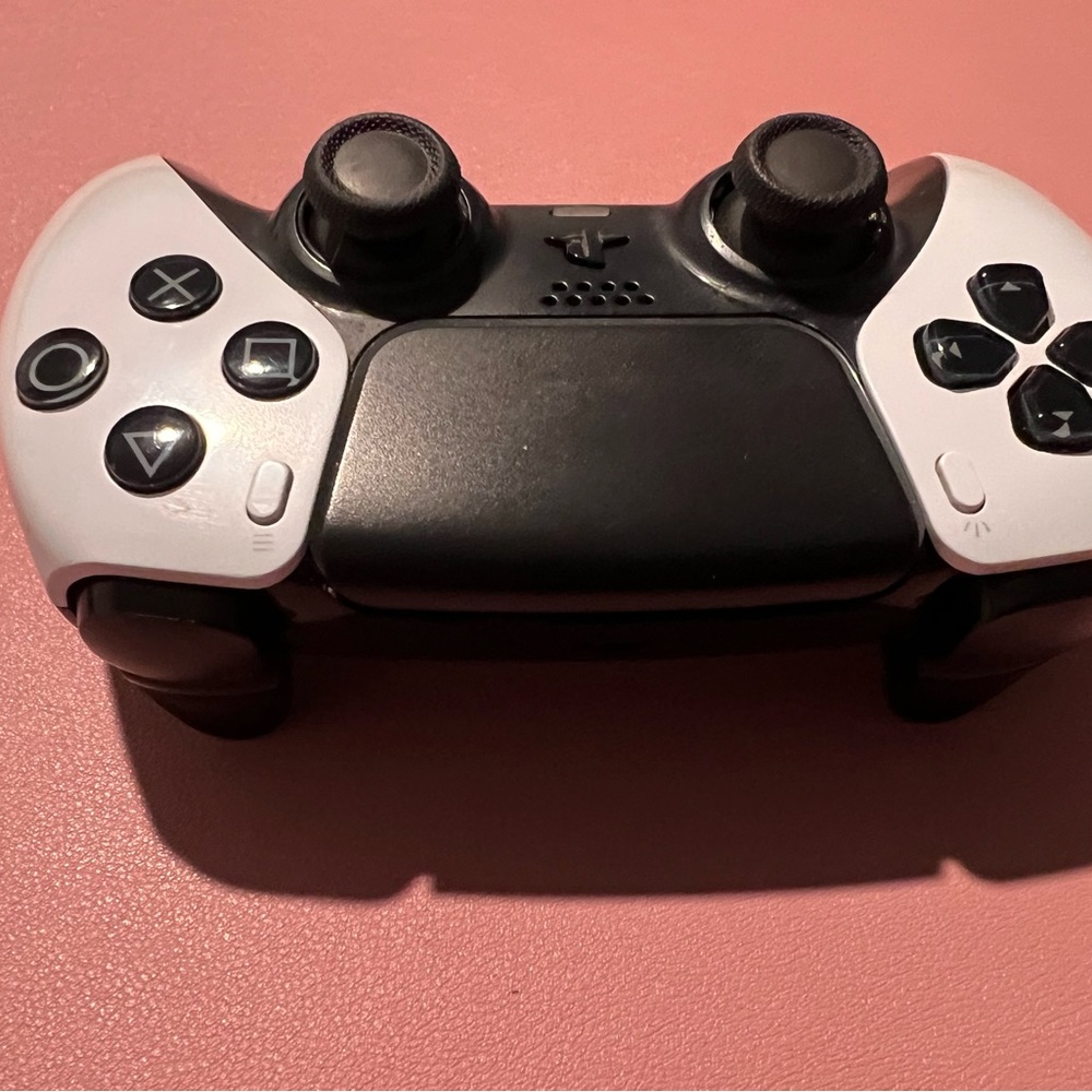 PS5 Remote Control - Picture 6 of 13